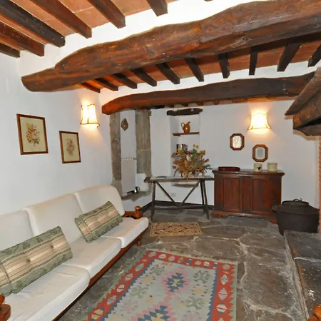 Country house Borgo Del Castagno Cortona