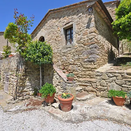 Country house Borgo Del Castagno